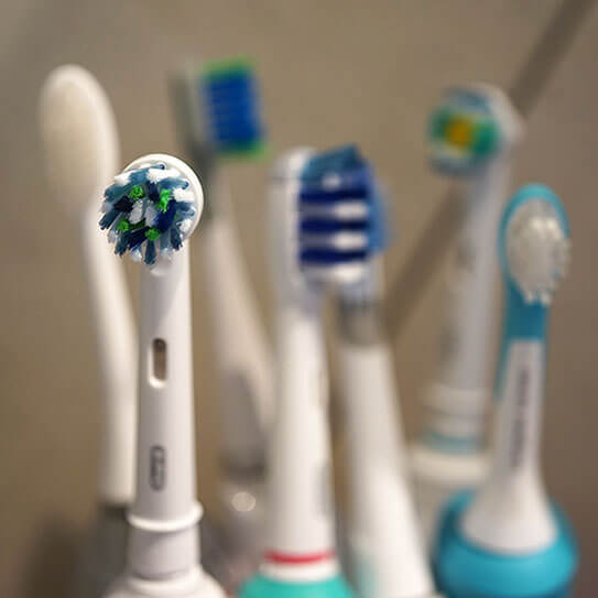 WHAT KIND OF TOOTHBRUSH IS RIGHT FOR YOU?